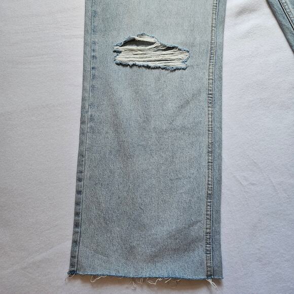 RVCA Women's Coco Denim Jeans Light Wash Relaxed Fit Distressed Ripped Jeans 28 - Picture 11 of 16